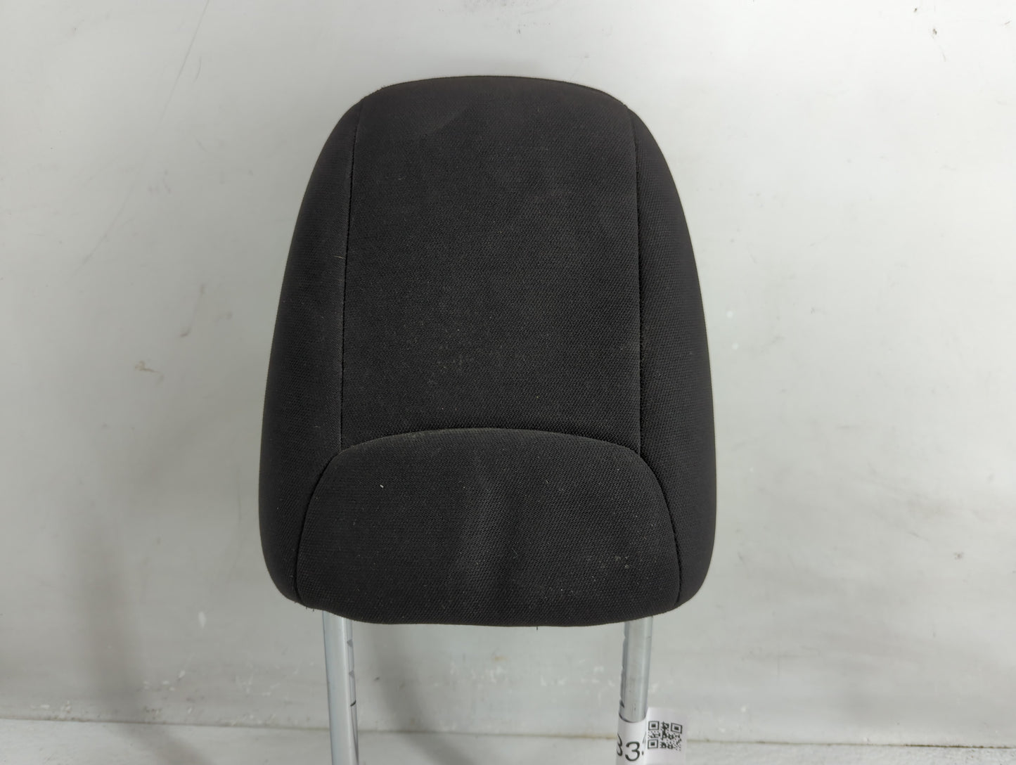 2017 Jeep Cherokee Headrest Head Rest Rear Seat Fits OEM Used Auto Parts - Oemusedautoparts1.com