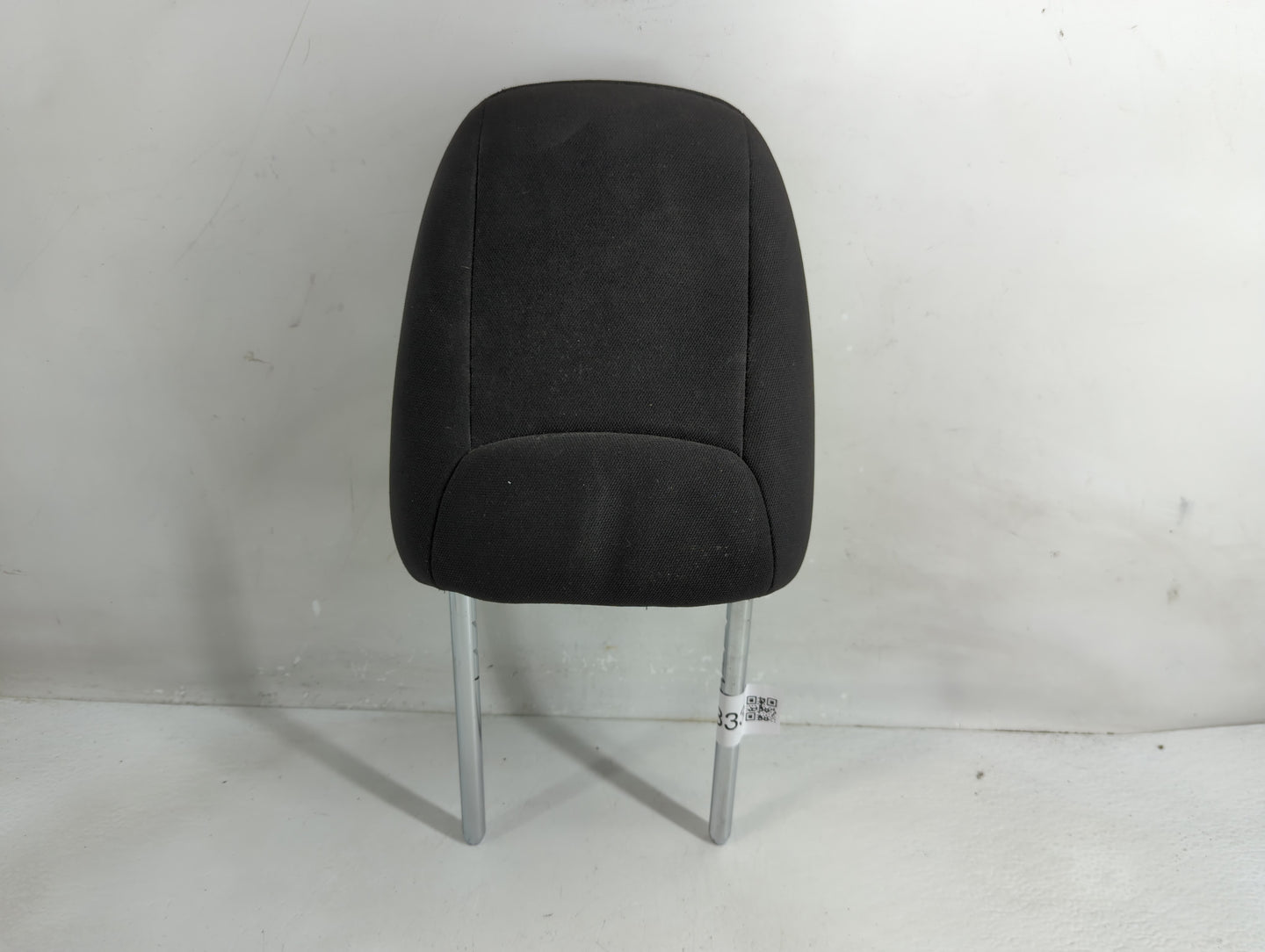 2017 Jeep Cherokee Headrest Head Rest Rear Seat Fits OEM Used Auto Parts - Oemusedautoparts1.com