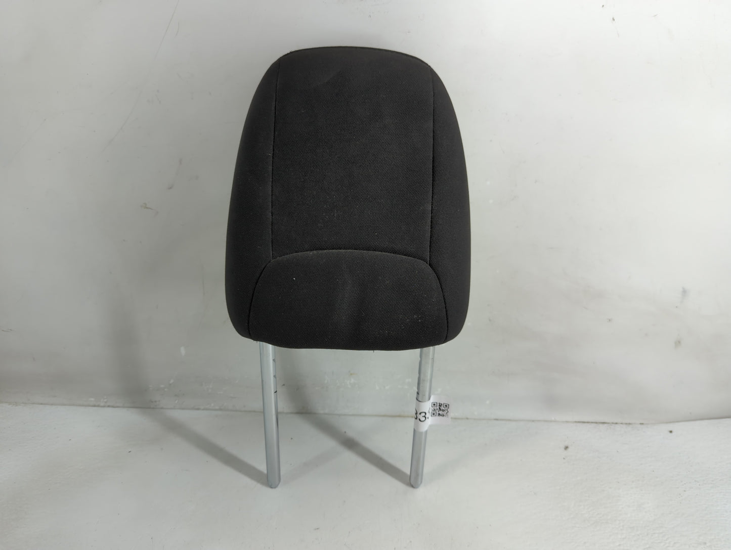2017 Jeep Cherokee Headrest Head Rest Rear Seat Fits OEM Used Auto Parts - Oemusedautoparts1.com