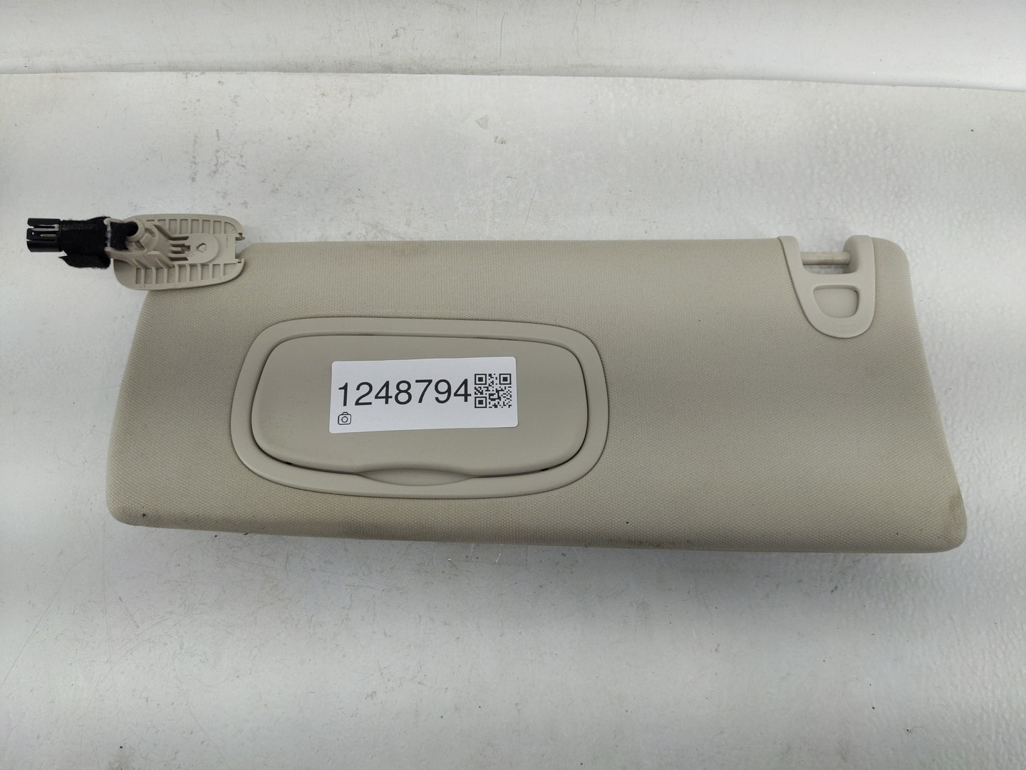 2014-2018 Jeep Cherokee Sun Visor Shade Replacement Driver Left Mirror Fits Fits 2014 2015 2016 2017 2018 OEM Used Auto Part