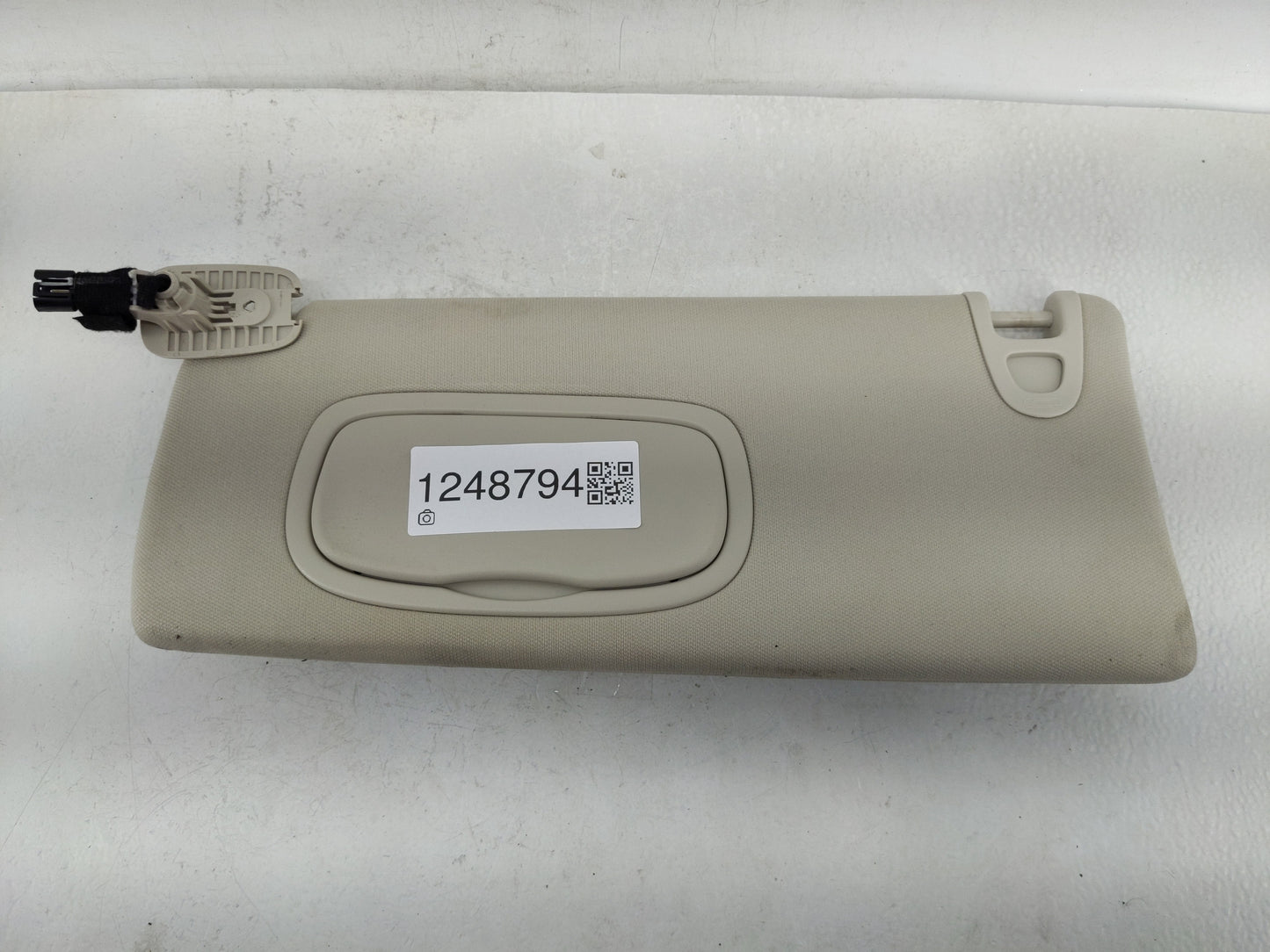 2014-2018 Jeep Cherokee Sun Visor Shade Replacement Driver Left Mirror Fits Fits 2014 2015 2016 2017 2018 OEM Used Auto Part