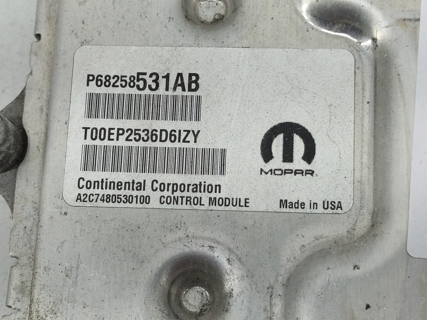 2016-2017 Jeep Cherokee PCM Engine Control Computer ECU ECM PCU OEM P/N:P68305705AC P68258531AB Fits Fits 2016 2017 OEM Used