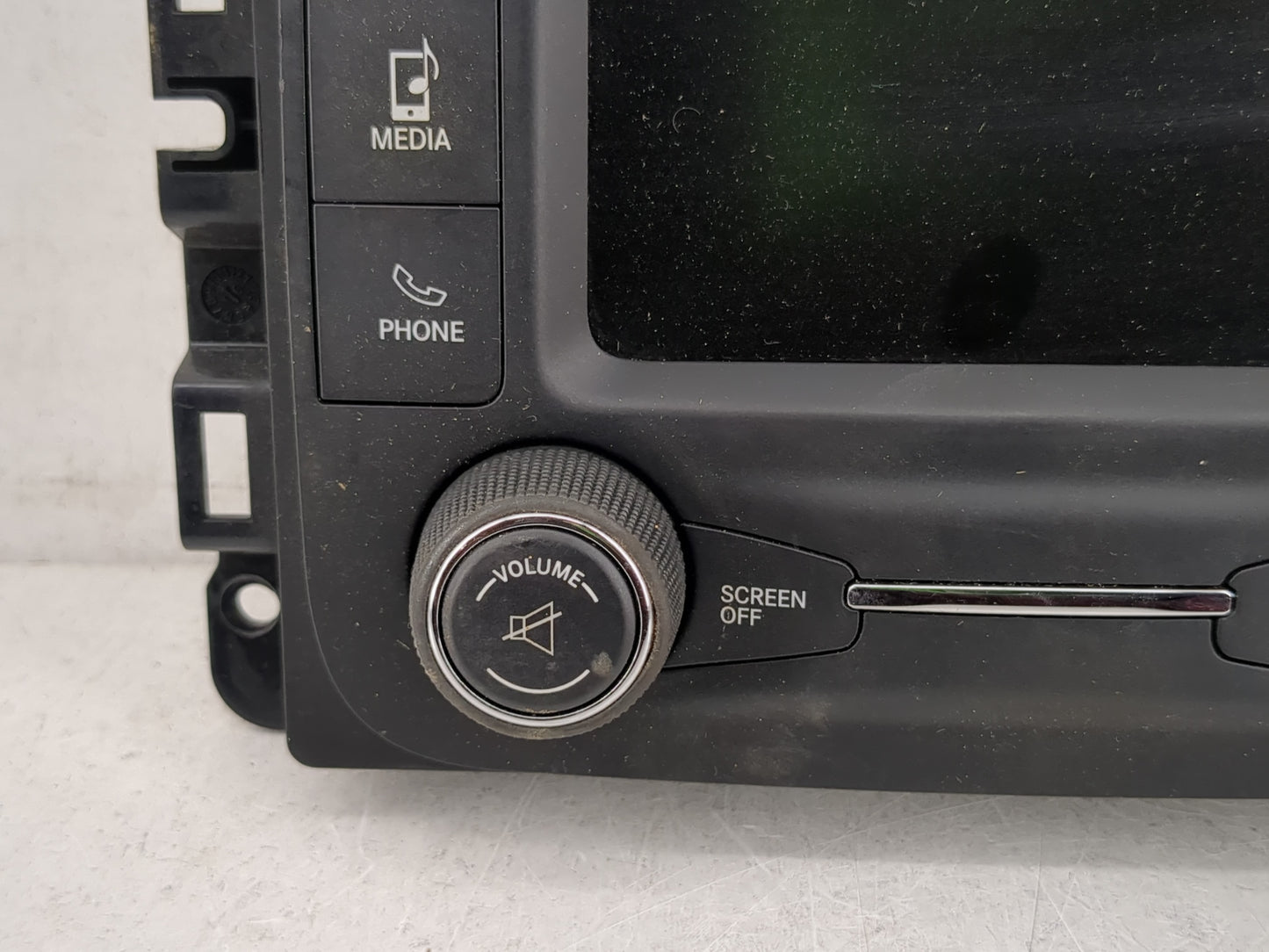 2017 Jeep Cherokee Radio AM FM Cd Player Receiver Replacement P/N:P68306937AC Fits OEM Used Auto Parts - Oemusedautoparts1.c