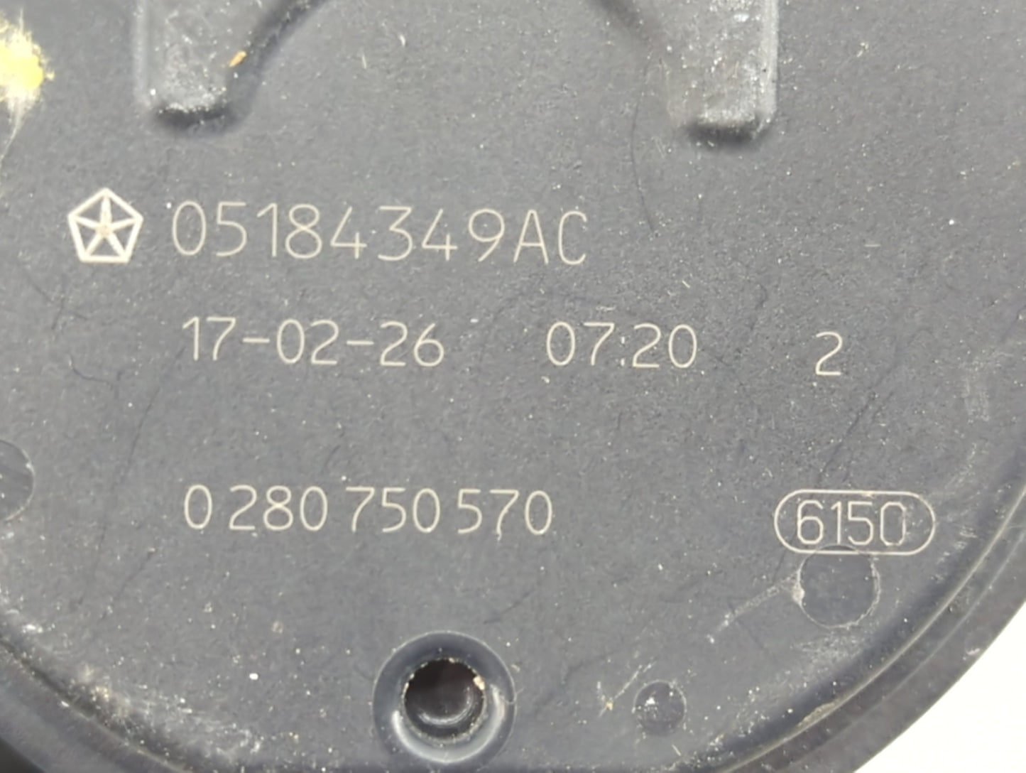 2014-2022 Jeep Cherokee Throttle Body P/N:0 280 750 570 05184349AC Fits OEM Used Auto Parts - Oemusedautoparts1.com