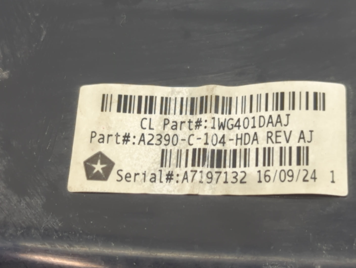 2017 Jeep Cherokee Overhead Roof Console - Oemusedautoparts1.com
