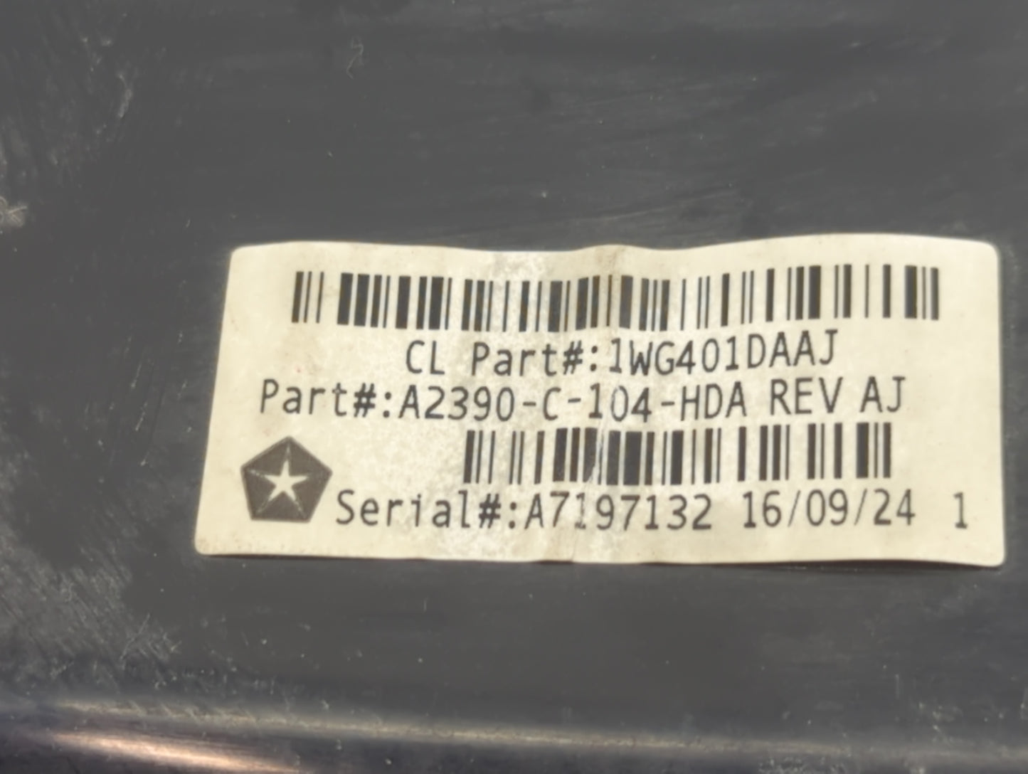2017 Jeep Cherokee Overhead Roof Console - Oemusedautoparts1.com
