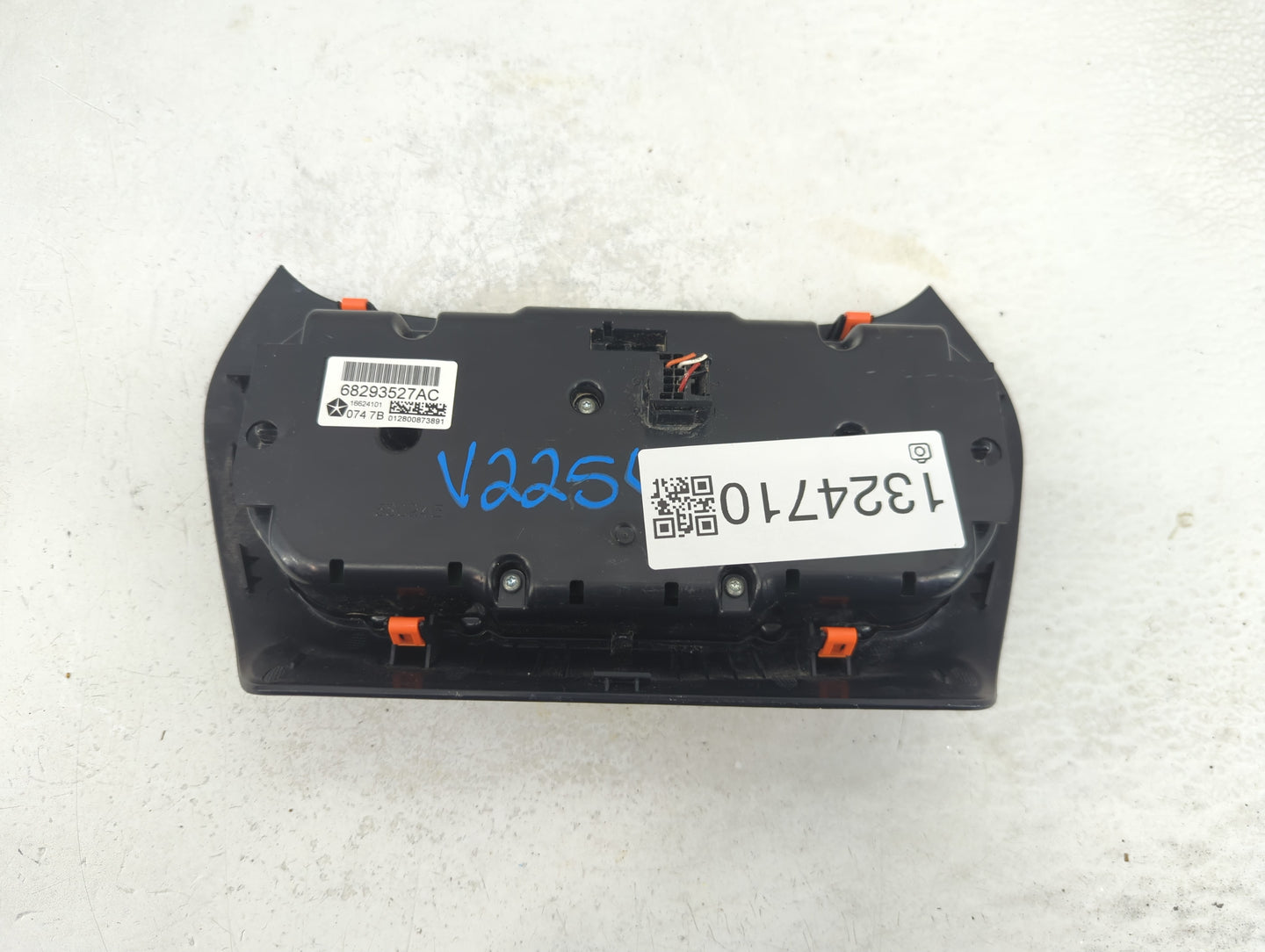 2015-2018 Jeep Cherokee Climate Control Module Temperature AC/Heater Replacement P/N:68293527AC Fits Fits 2015 2016 2017 201