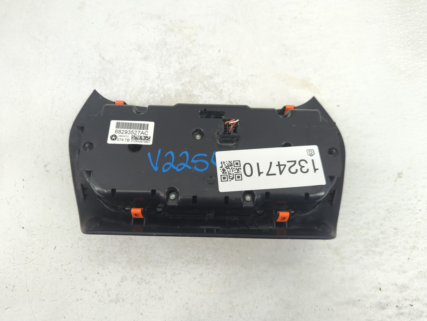 2015-2018 Jeep Cherokee Climate Control Module Temperature AC/Heater Replacement P/N:68293527AC Fits Fits 2015 2016 2017 201