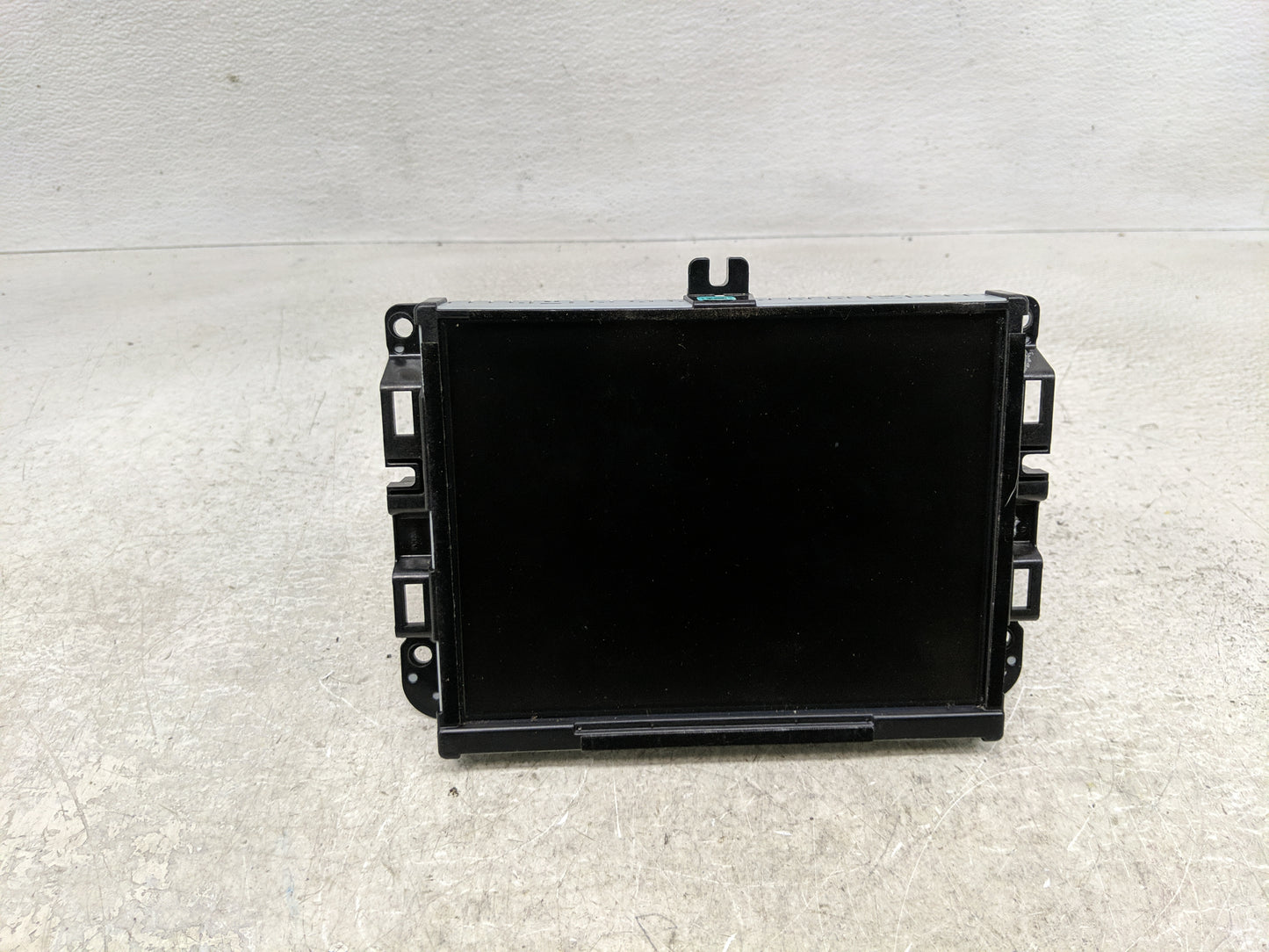 2017 Jeep Cherokee Information Display Screen - Oemusedautoparts1.com