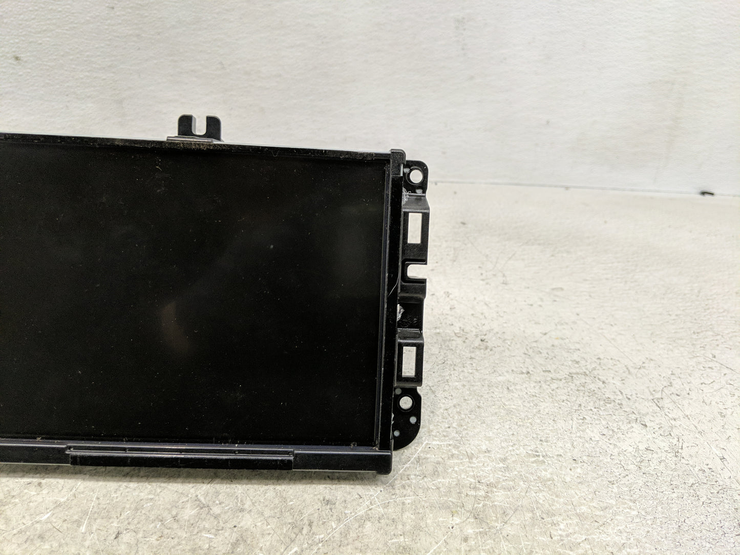 2017 Jeep Cherokee Information Display Screen - Oemusedautoparts1.com