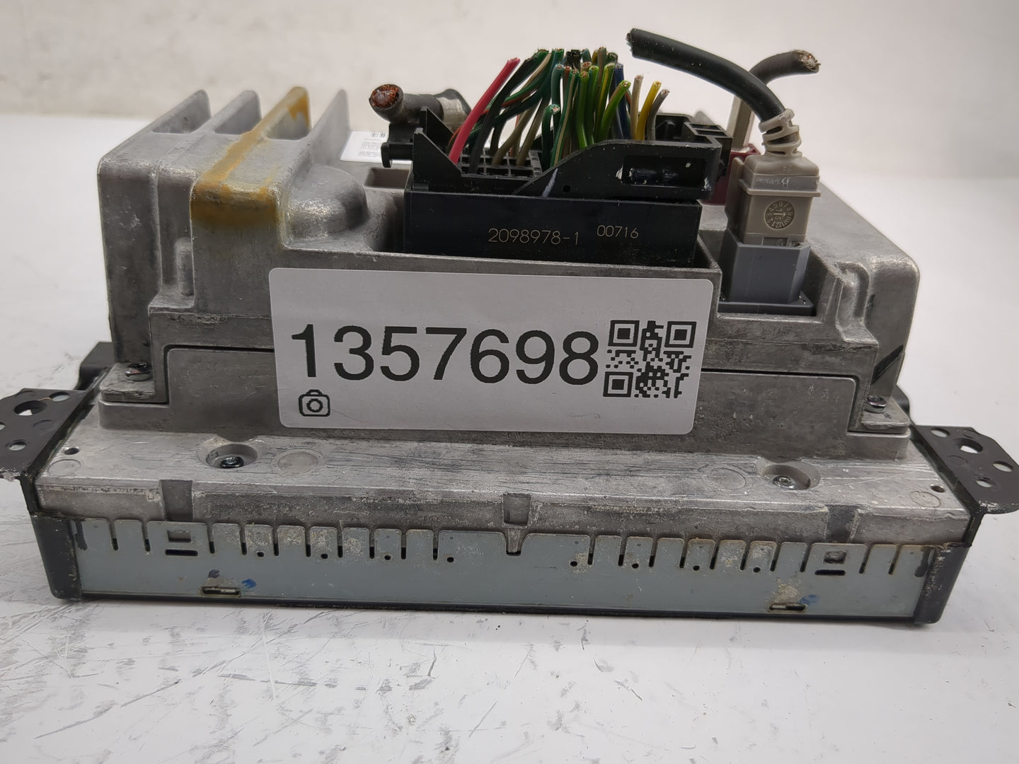 2017 Jeep Cherokee Radio AM FM Cd Player Receiver Replacement P/N:68249986AG Fits OEM Used Auto Parts - Oemusedautoparts1.co