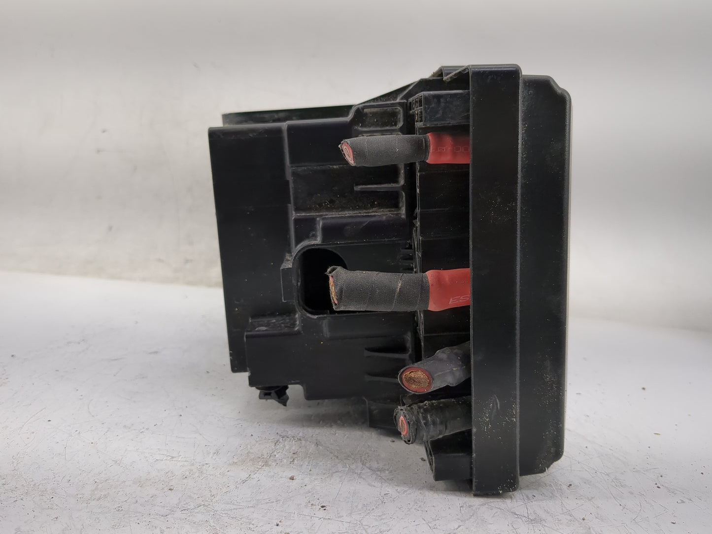 2017 Jeep Cherokee Fusebox Fuse Box Panel Relay Module P/N:68351954AC Fits OEM Used Auto Parts - Oemusedautoparts1.com