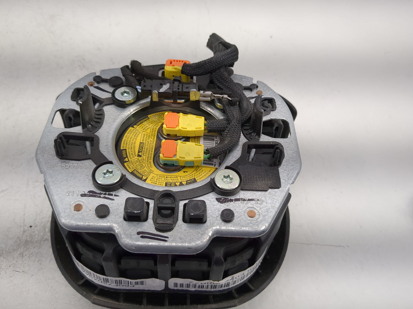 2014-2018 Jeep Cherokee Air Bag Driver Left Steering Wheel Mounted P/N:P6GF72DX9AA Fits Fits 2014 2015 2016 2017 2018 OEM Us