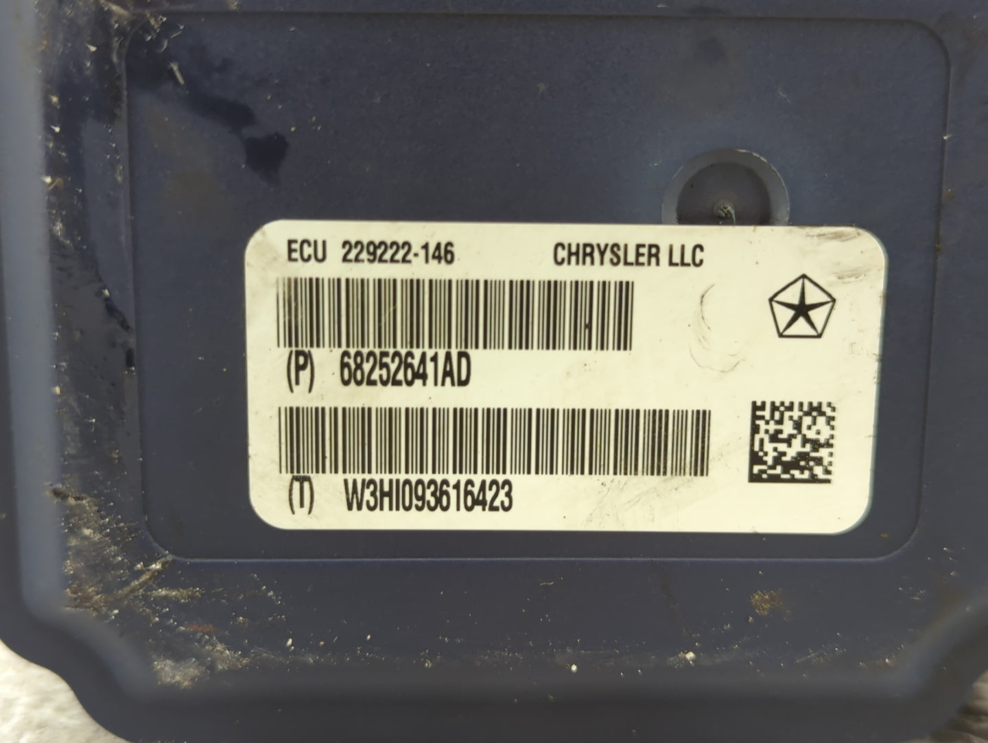 2017 Jeep Cherokee ABS Pump Control Module Replacement P/N:P68252641AD Fits OEM Used Auto Parts - Oemusedautoparts1.com