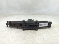 2017 Jeep Cherokee Spare Scissor Car Jack - Oemusedautoparts1.com