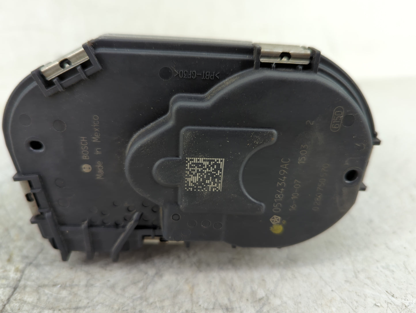 2014-2022 Jeep Cherokee Throttle Body P/N:05184349AC 0280750770 Fits OEM Used Auto Parts - Oemusedautoparts1.com
