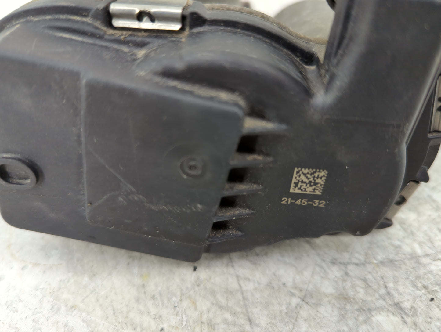 2014-2019 Jeep Cherokee Throttle Body Fits Fits 2014 2015 2016 2017 2018 2019 2020 2021 2022 OEM Used Auto Parts - Oemusedau