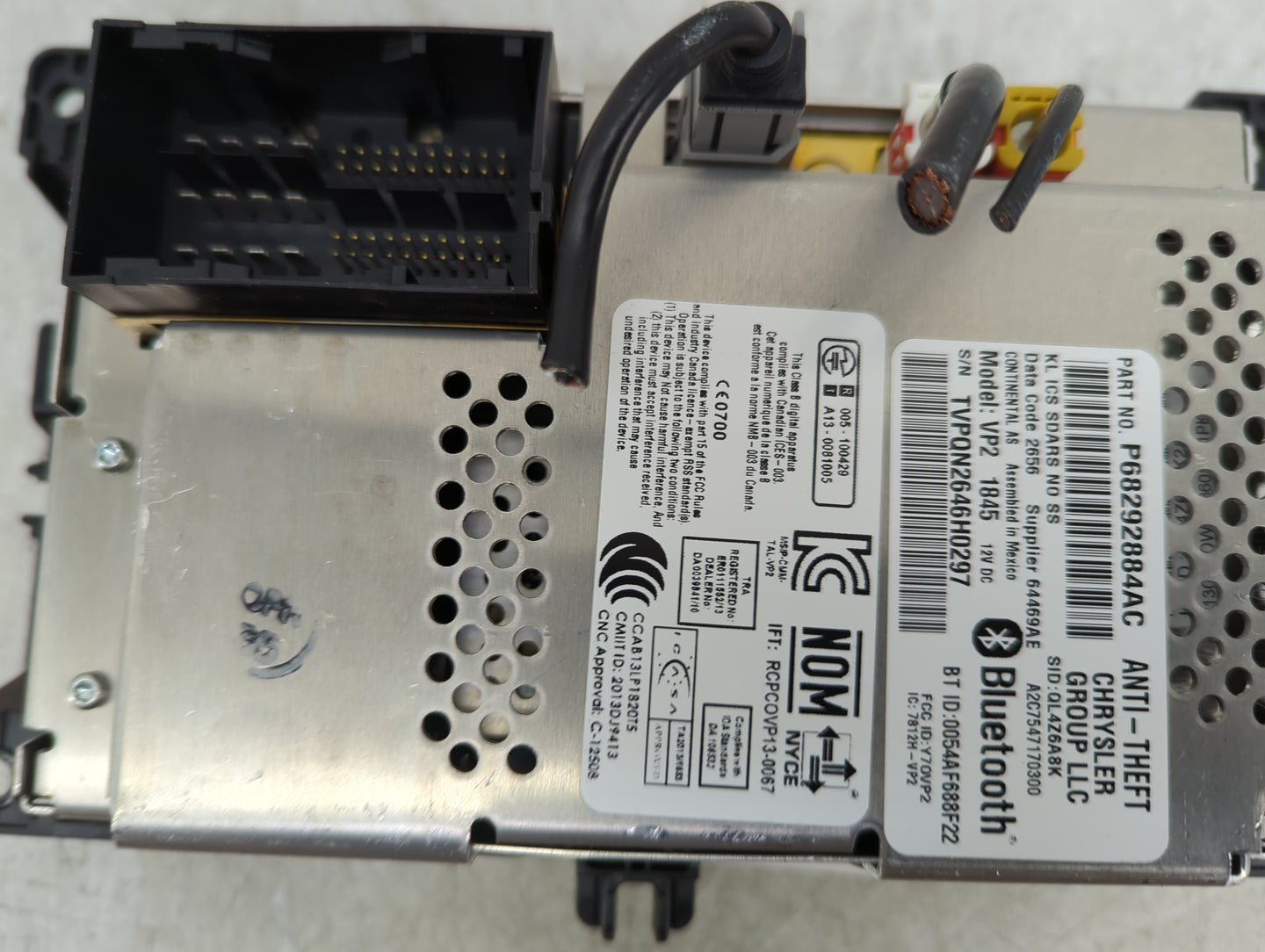 2017 Jeep Cherokee Radio AM FM Cd Player Receiver Replacement P/N:68292884AC Fits OEM Used Auto Parts - Oemusedautoparts1.co