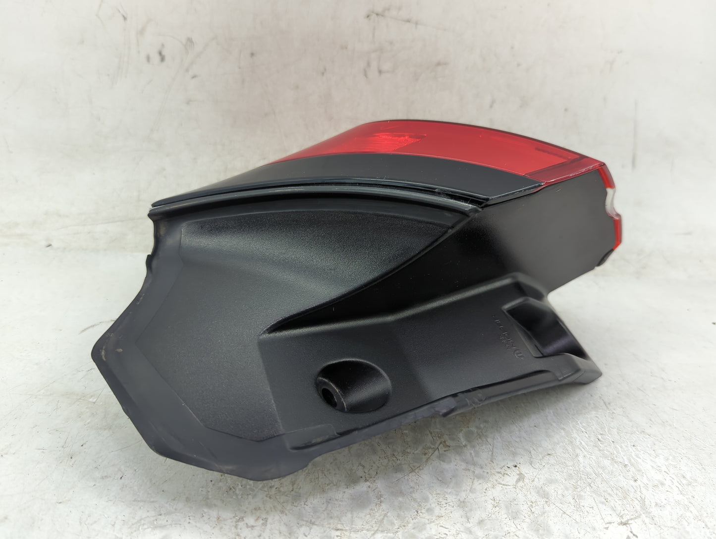 2014-2018 Jeep Cherokee Tail Light Assembly Passenger Right OEM P/N:68102906 Fits Fits 2014 2015 2016 2017 2018 OEM Used Aut