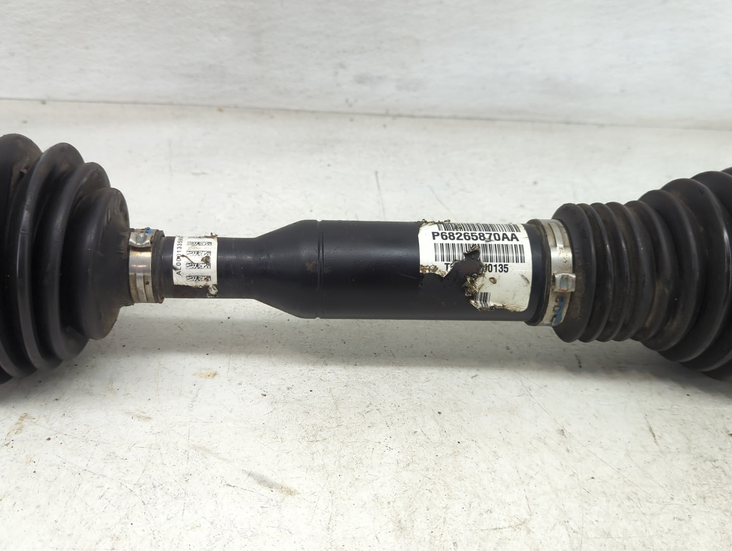 2014-2018 Jeep Cherokee Axle Shaft Front Passenger Cv C/v 1415816 - Oemusedautoparts1.com