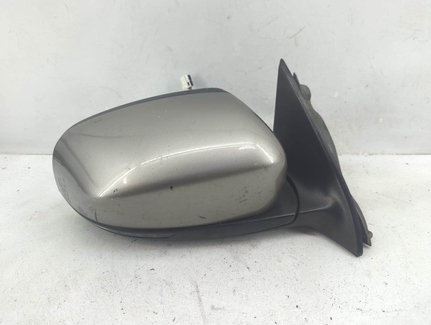 2014-2021 Jeep Cherokee Passenger Side View Mirror - Right Door Mirror OEM Used - Oemusedautoparts1.com