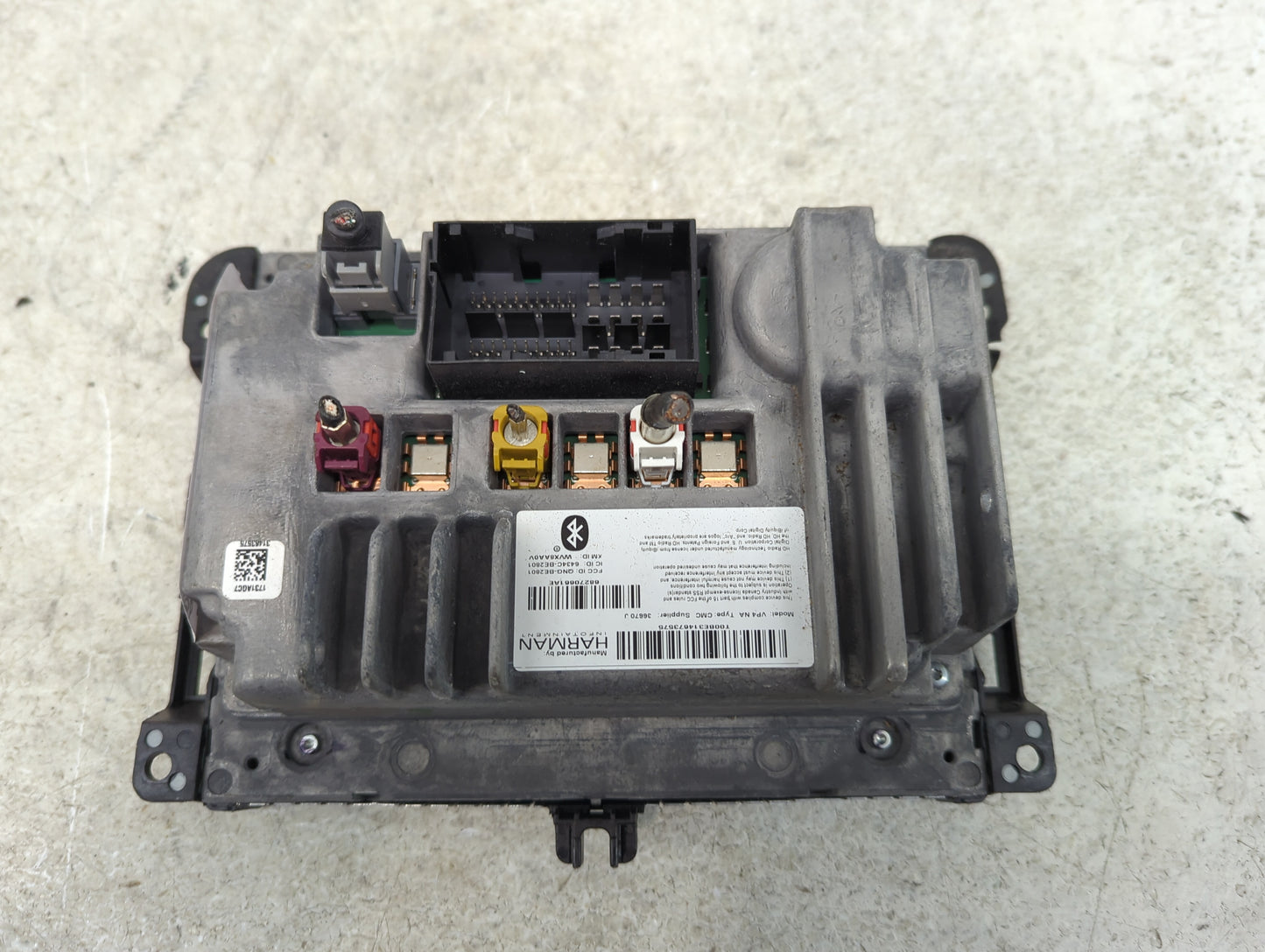 2017 Jeep Cherokee Radio AM FM Cd Player Receiver Replacement P/N:68270061AE Fits OEM Used Auto Parts - Oemusedautoparts1.co