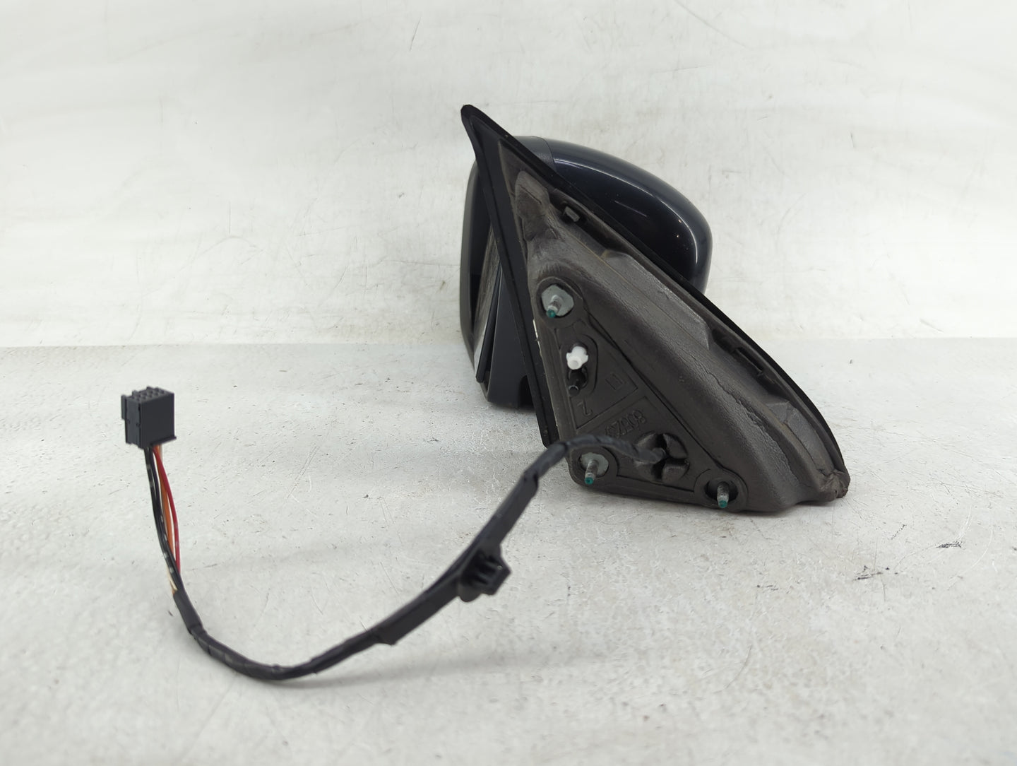 2014-2021 Jeep Cherokee Driver Side View Mirror - Left Door Mirror OEM Used - Oemusedautoparts1.com