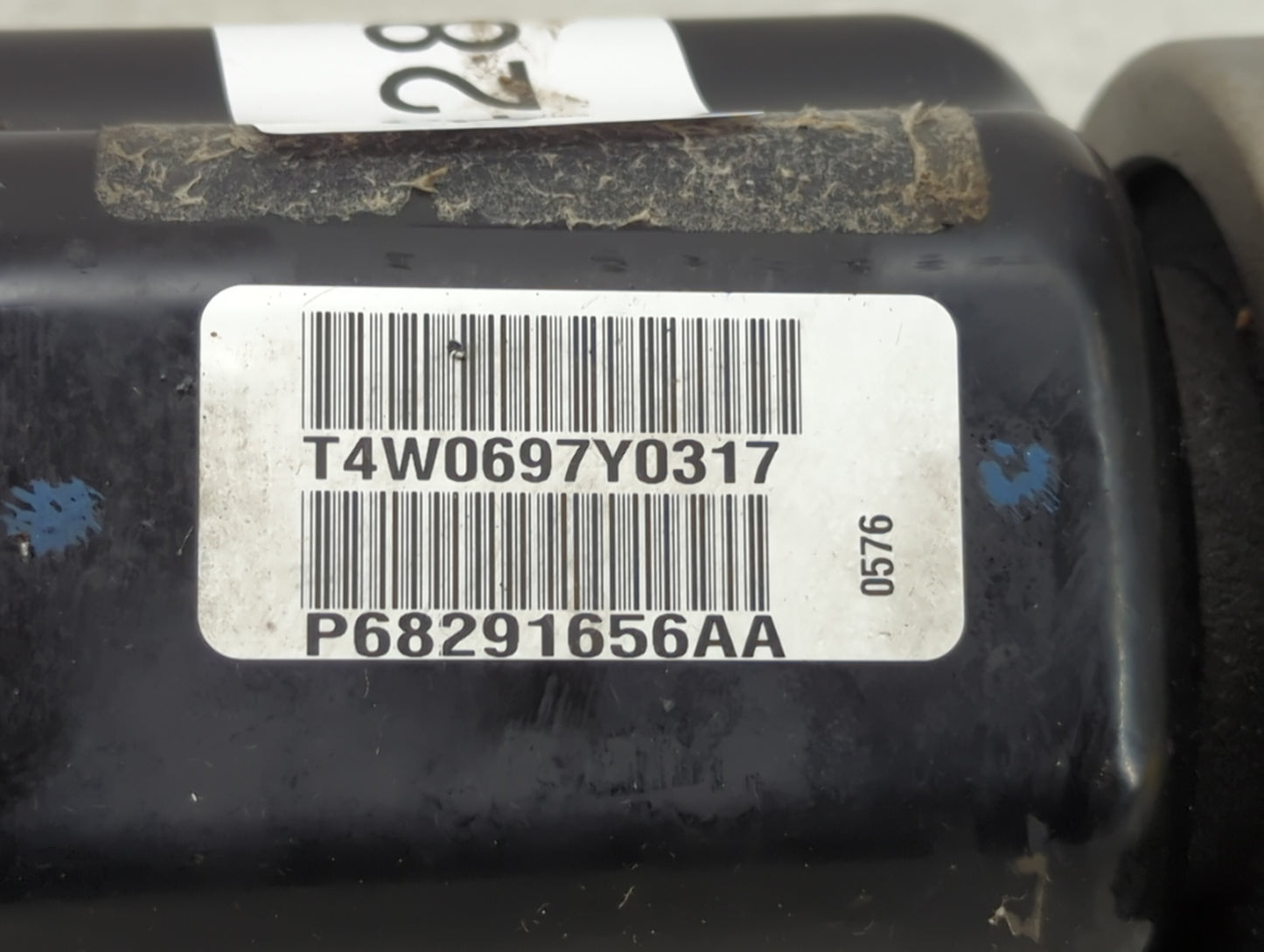 2017-2018 Jeep Cherokee Axle Shaft Front Passenger Cv C/v - Oemusedautoparts1.com