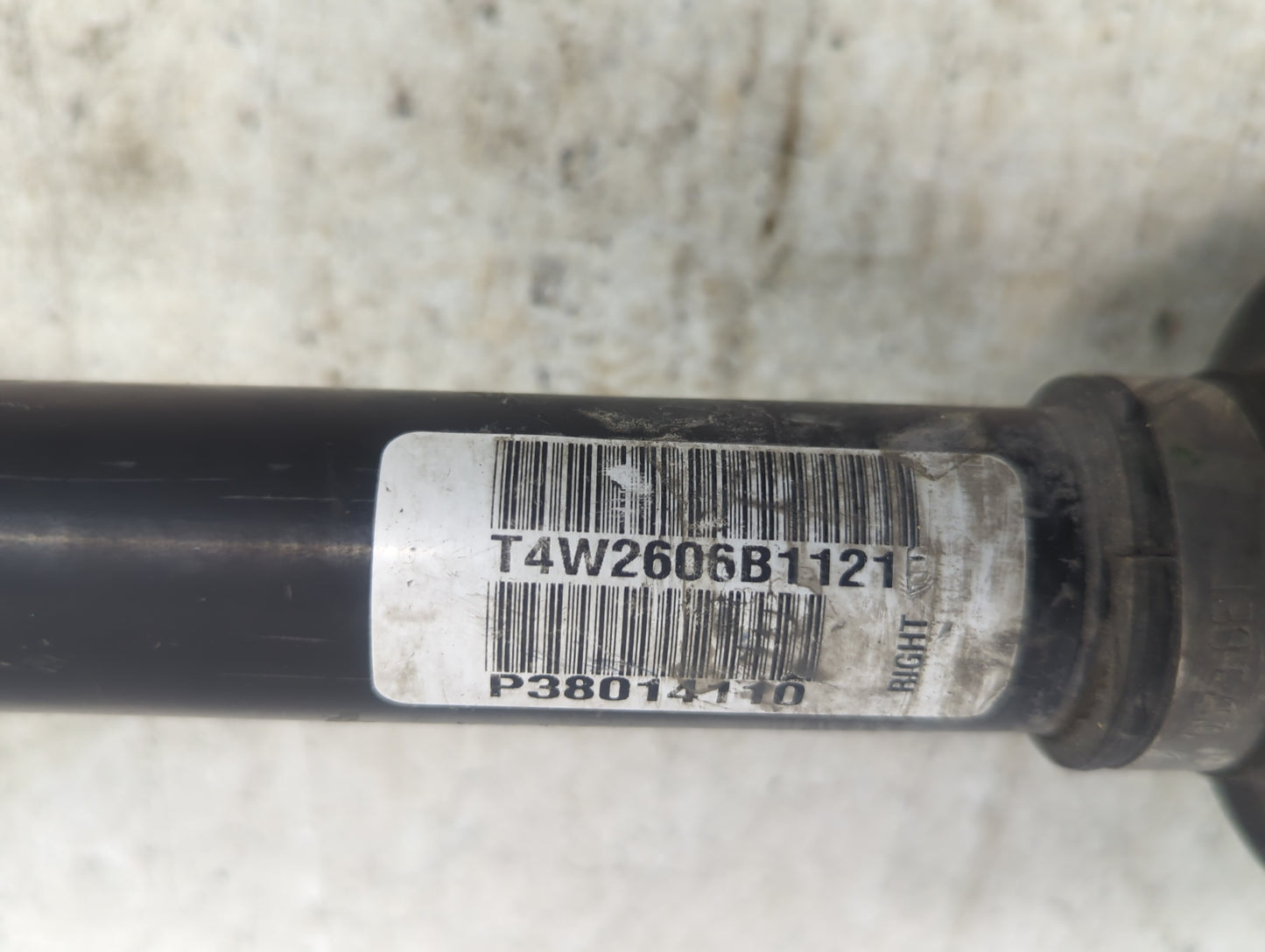 2017-2018 Jeep Cherokee Axle Shaft Front Passenger Cv C/v - Oemusedautoparts1.com