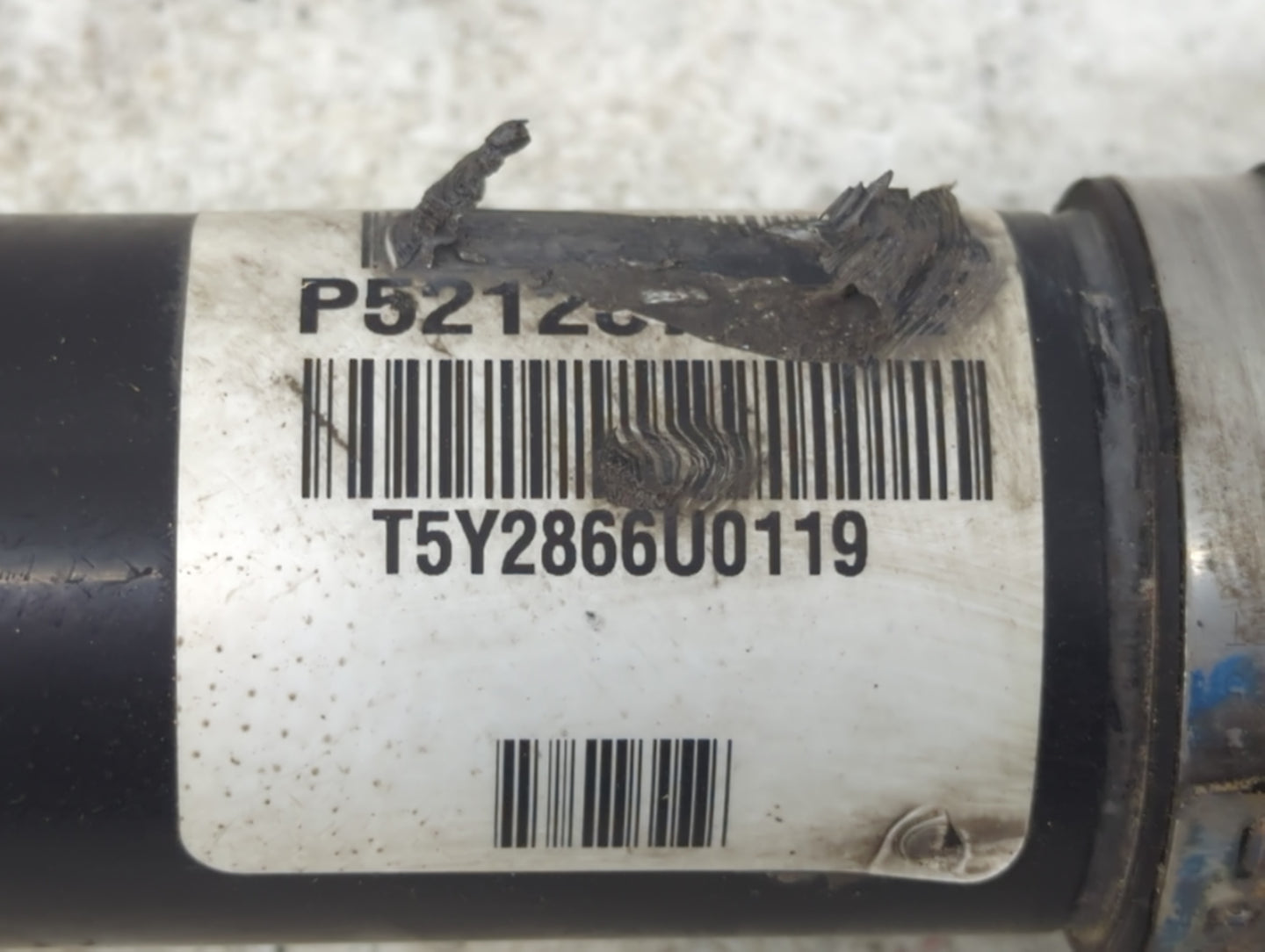 2014-2018 Jeep Cherokee Axle Shaft Front Driver Cv C/v - Oemusedautoparts1.com