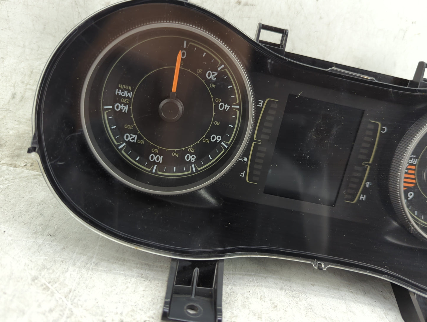 2017-2018 Jeep Cherokee Instrument Cluster Speedometer Gauges P/N:A2C80949600 P68309005AD Fits Fits 2017 2018 OEM Used Auto 