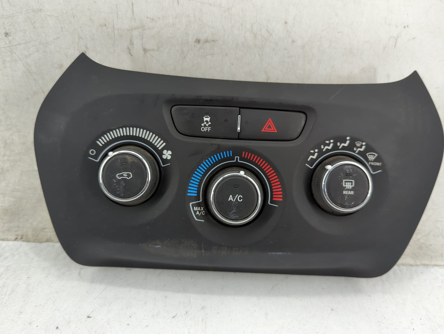 2015-2018 Jeep Cherokee Climate Control Module Temperature AC/Heater Replacement P/N:P5ZS93DX9AA Fits Fits 2015 2016 2017 20