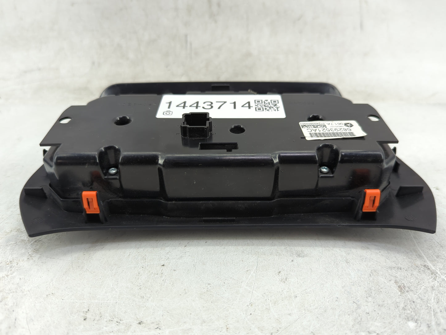 2015-2018 Jeep Cherokee Climate Control Module Temperature AC/Heater Replacement P/N:68293521AC Fits Fits 2015 2016 2017 201