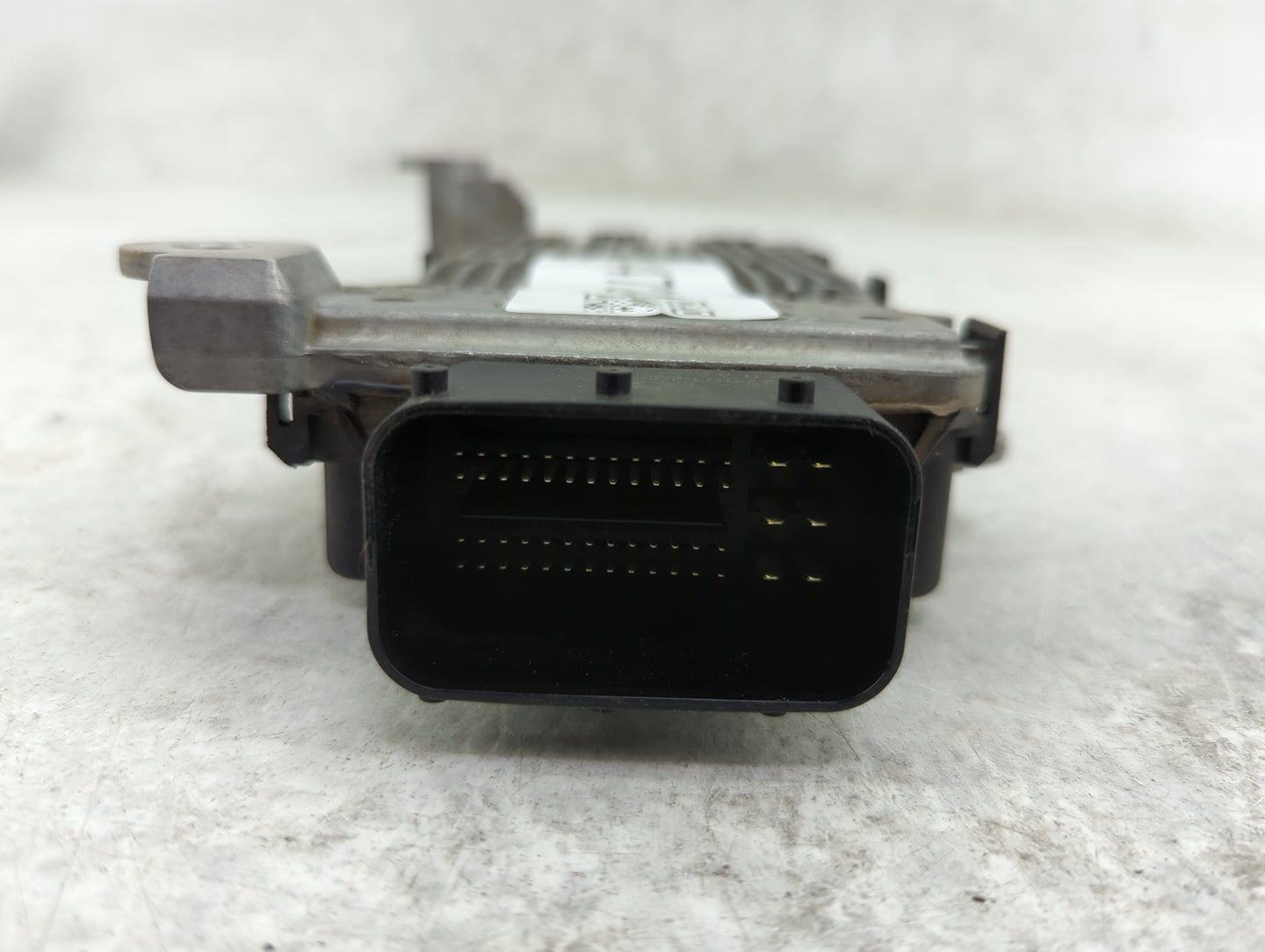 2016-2018 Jeep Cherokee Transmission Control Module Tcu Tcm - Oemusedautoparts1.com