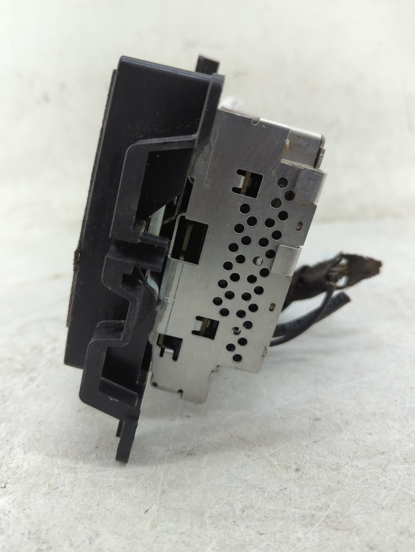 2017 Jeep Cherokee Radio AM FM Cd Player Receiver Replacement P/N:P68292884AB TVPQN2216H046A, Y7OVP2, 7812H-VP2 Fits OEM Use