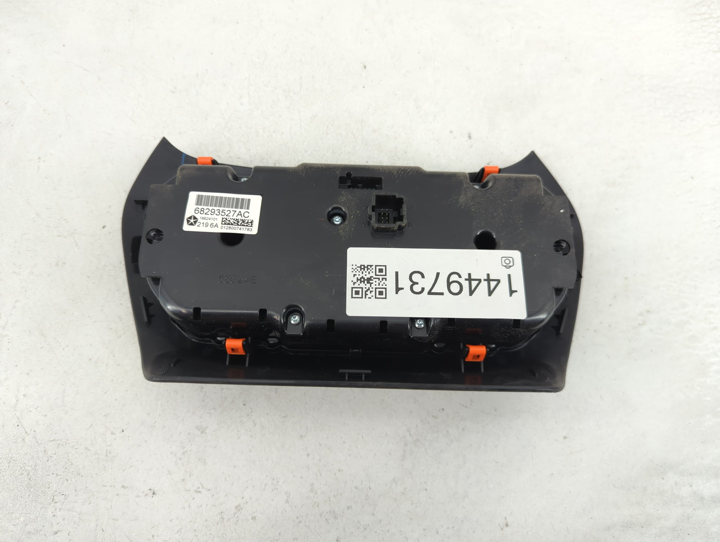 2015-2018 Jeep Cherokee Climate Control Module Temperature AC/Heater Replacement P/N:68293527AC Fits Fits 2015 2016 2017 201