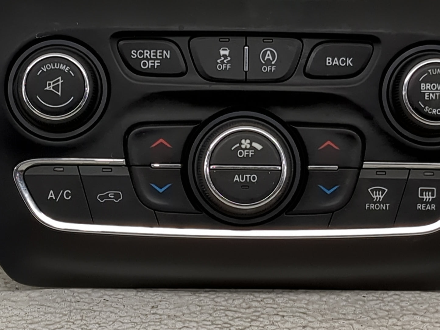 2015-2018 Jeep Cherokee Climate Control Module Temperature AC/Heater Replacement P/N:68249522AA 68293527AC Fits OEM Used Aut