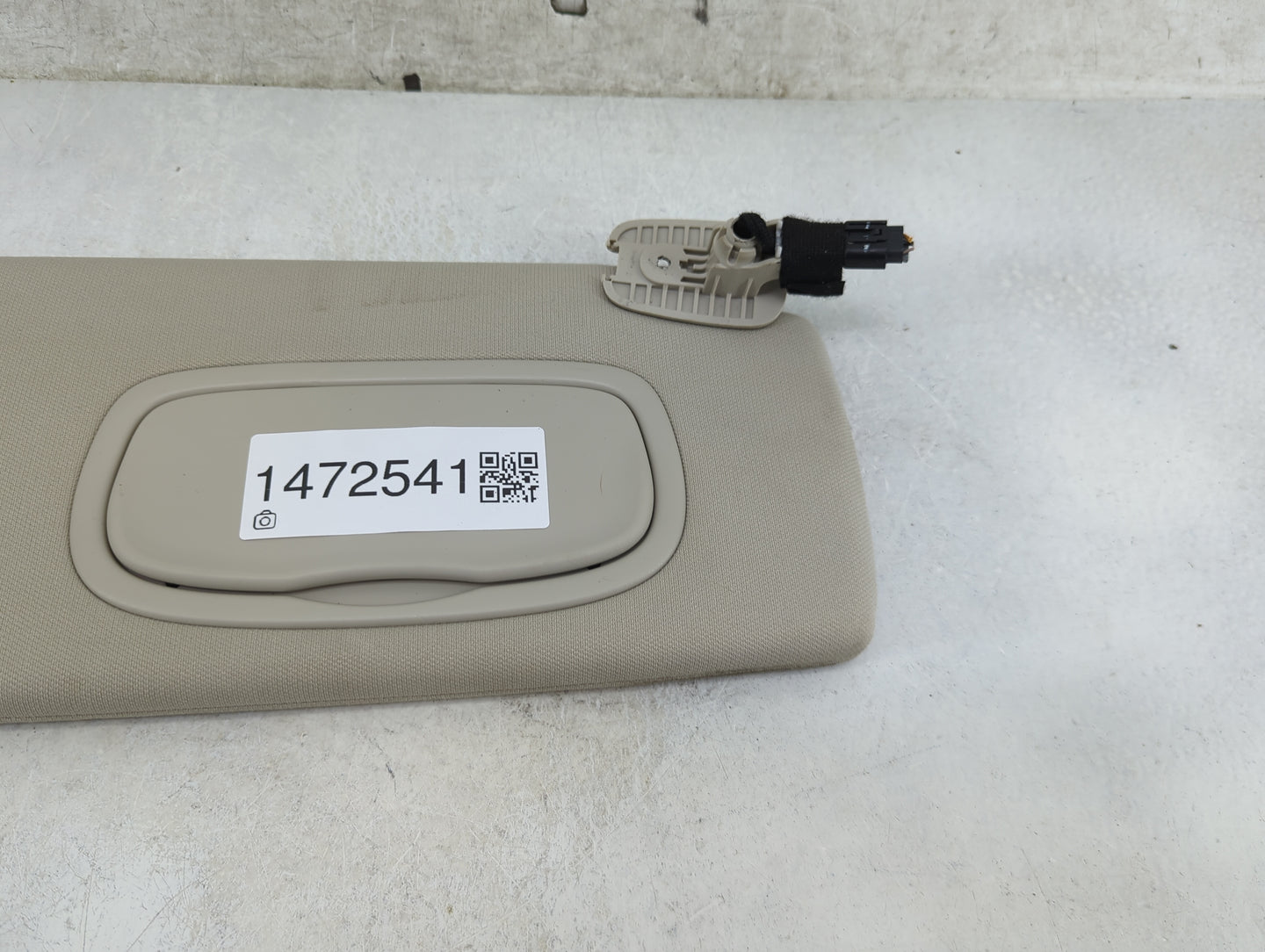 2014-2018 Jeep Cherokee Sun Visor Shade Replacement Passenger Right Mirror Fits Fits 2014 2015 2016 2017 2018 OEM Used Auto 