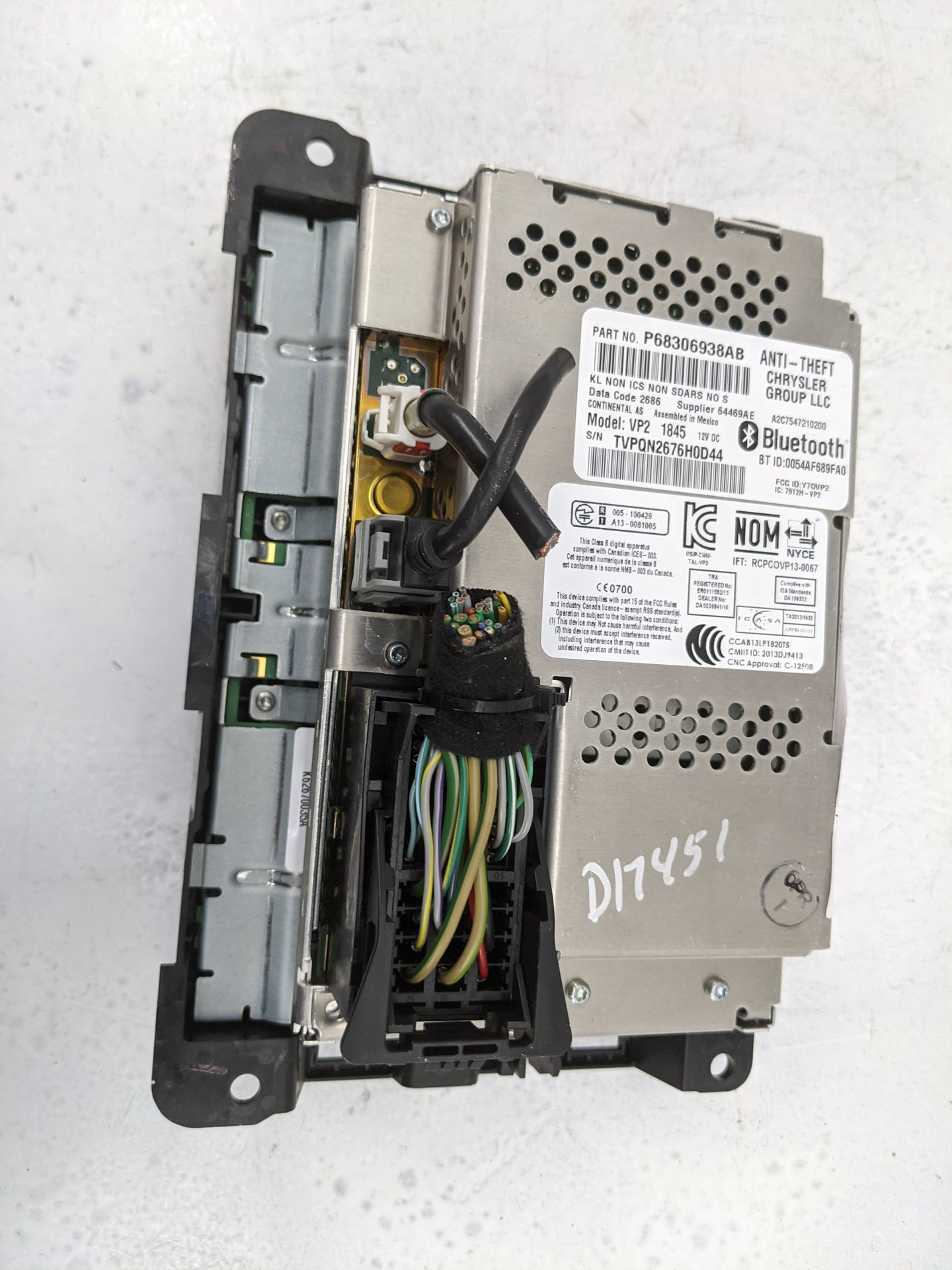 2017 Jeep Cherokee Radio AM FM Cd Player Receiver Replacement P/N:P68306938AB VP2 Fits OEM Used Auto Parts - Oemusedautopart