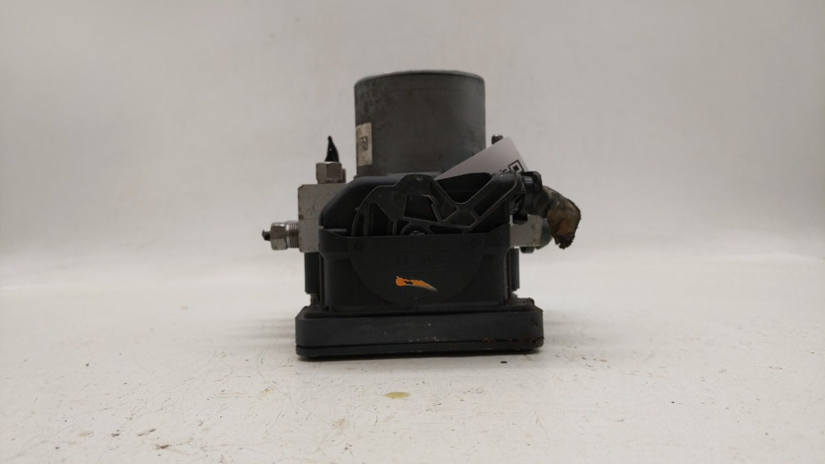 2017 Jeep Cherokee Anti-Lock Brake ABS Pump Module Actuator OEM P/N:P68293541AB Fits OEM Used Auto Parts - Oemusedautoparts1