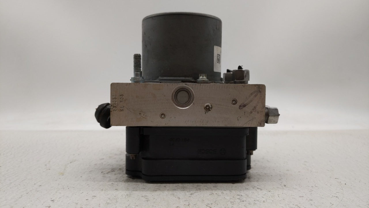 2017 Jeep Cherokee ABS Pump Control Module Replacement P/N:P68293541AB Fits OEM Used Auto Parts - Oemusedautoparts1.com