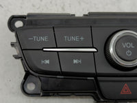 2017-2017 Jeep Cherokee Am Fm Cd Player Radio Receiver - Oemusedautoparts1.com