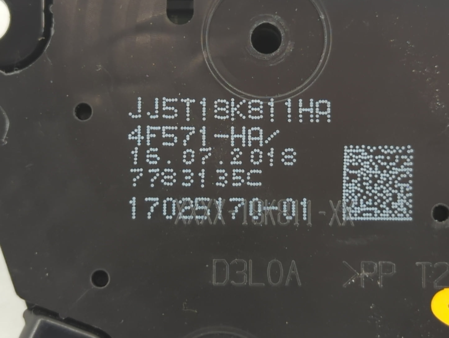 2017-2017 Jeep Cherokee Am Fm Cd Player Radio Receiver - Oemusedautoparts1.com