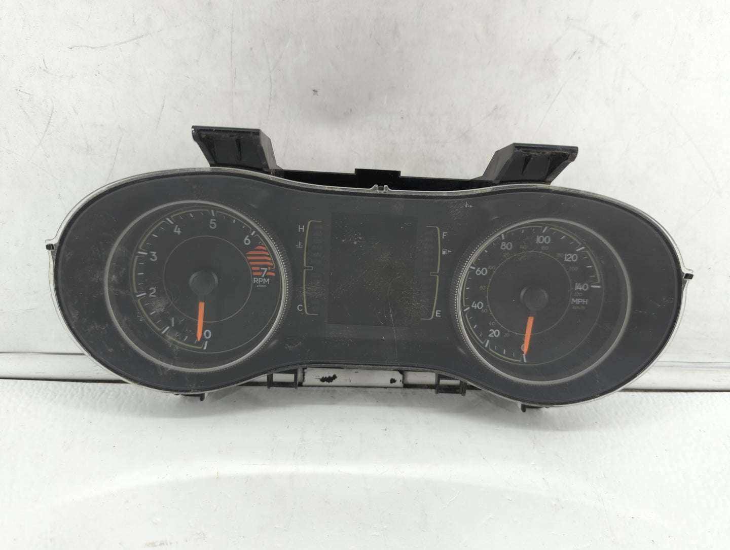 2017-2018 Jeep Cherokee Instrument Cluster Speedometer Gauges P/N:P68309005AC P68379607AE, P68309006AD Fits Fits 2017 2018 O
