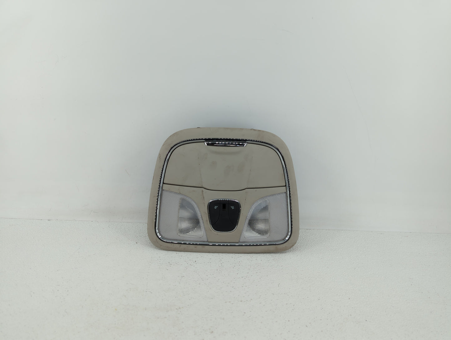 2017 Jeep Cherokee Overhead Roof Console - Oemusedautoparts1.com