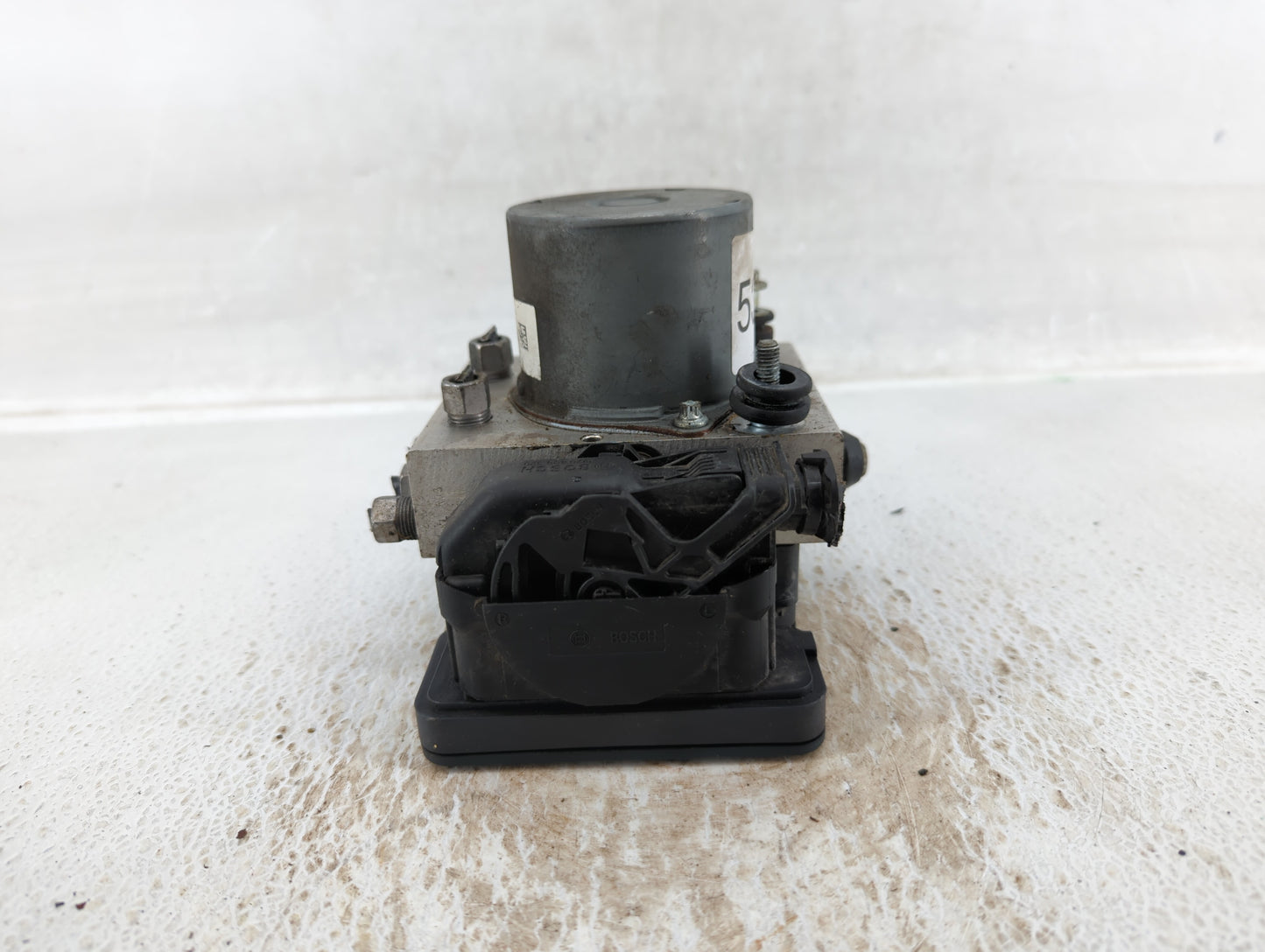 2017 Jeep Cherokee ABS Pump Control Module Replacement P/N:P68293541AB Fits OEM Used Auto Parts - Oemusedautoparts1.com