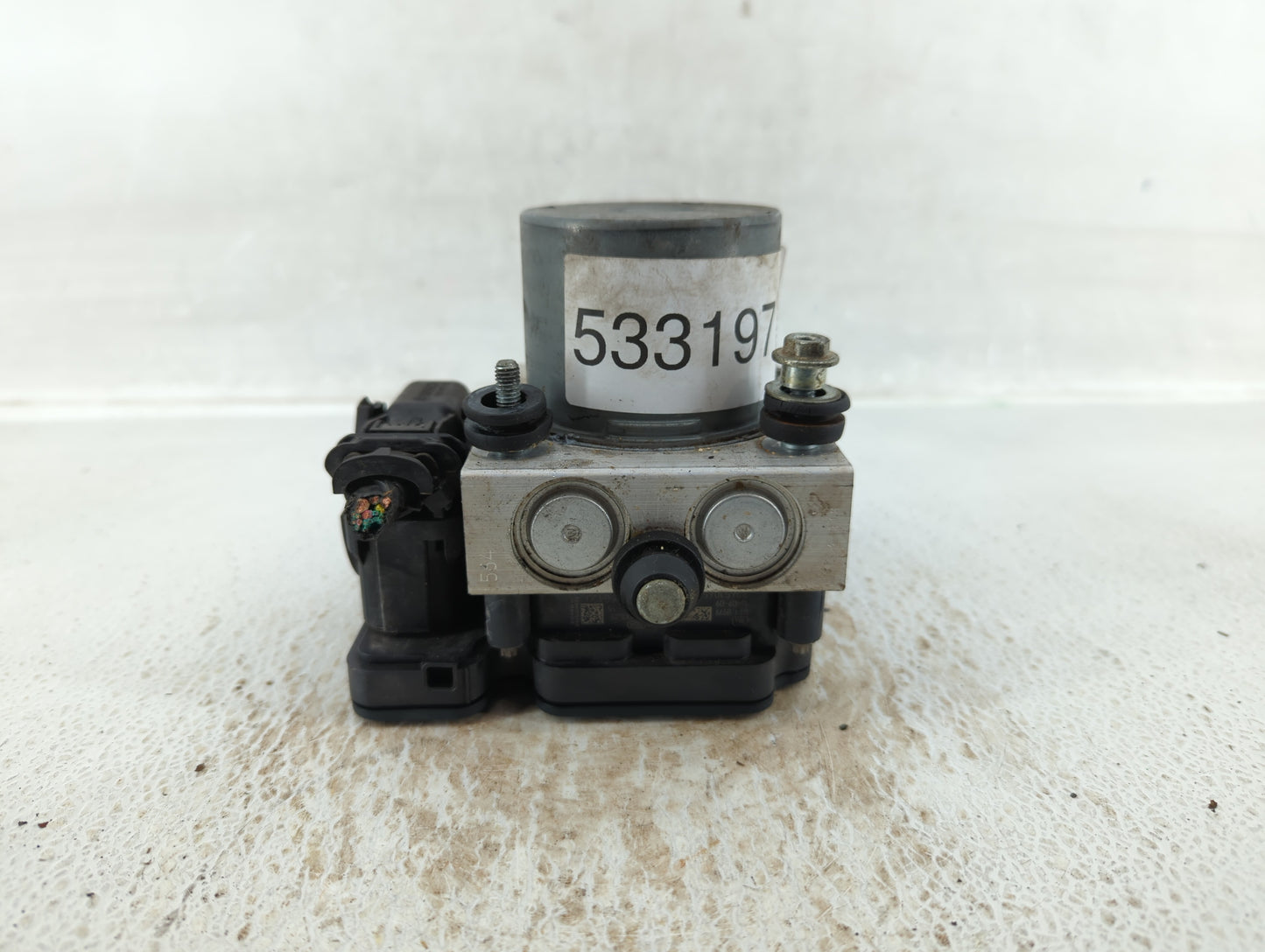 2017 Jeep Cherokee ABS Pump Control Module Replacement P/N:P68293541AB Fits OEM Used Auto Parts - Oemusedautoparts1.com