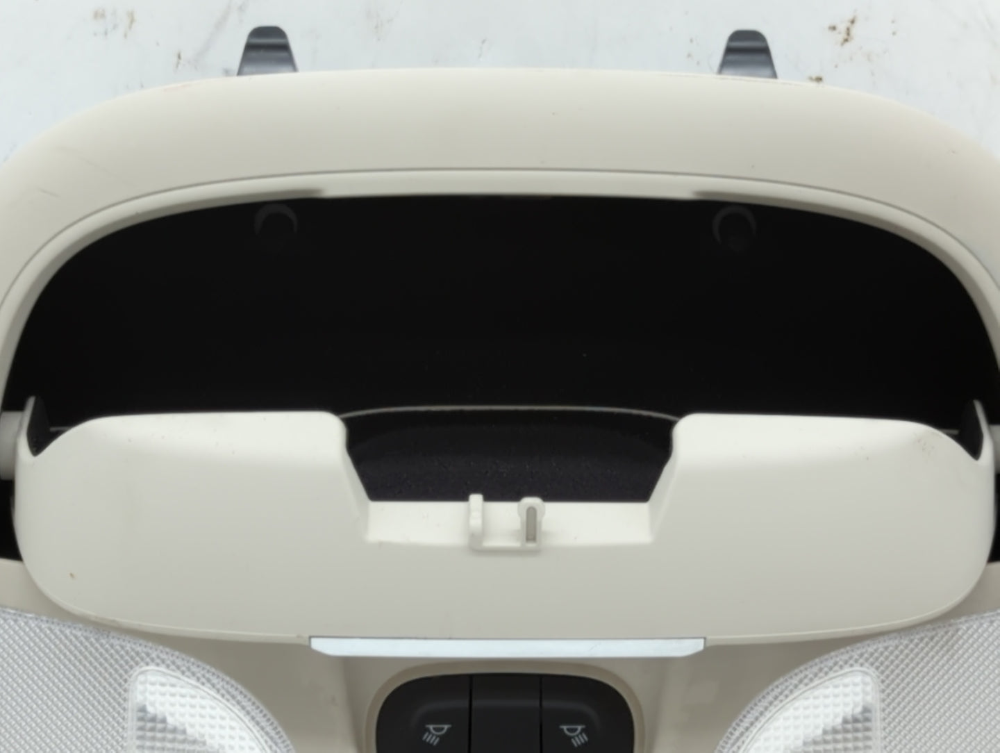 2017 Jeep Cherokee Overhead Roof Console - Oemusedautoparts1.com
