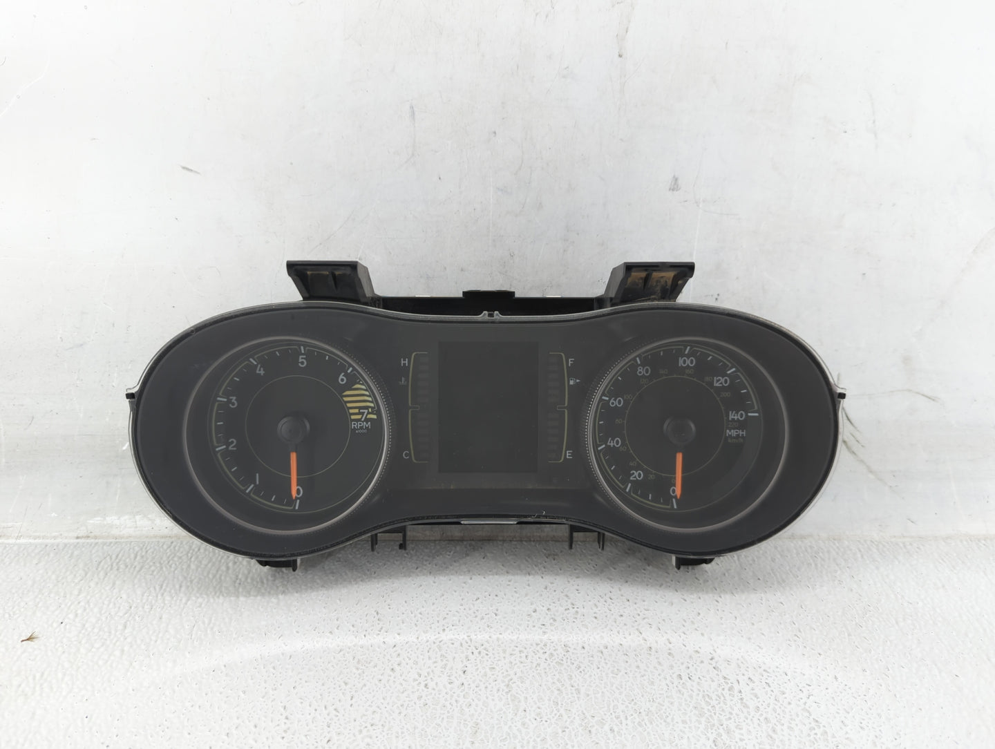 2017-2018 Jeep Cherokee Instrument Cluster Speedometer Gauges P/N:P68309005AD P68309006AC Fits Fits 2017 2018 OEM Used Auto 