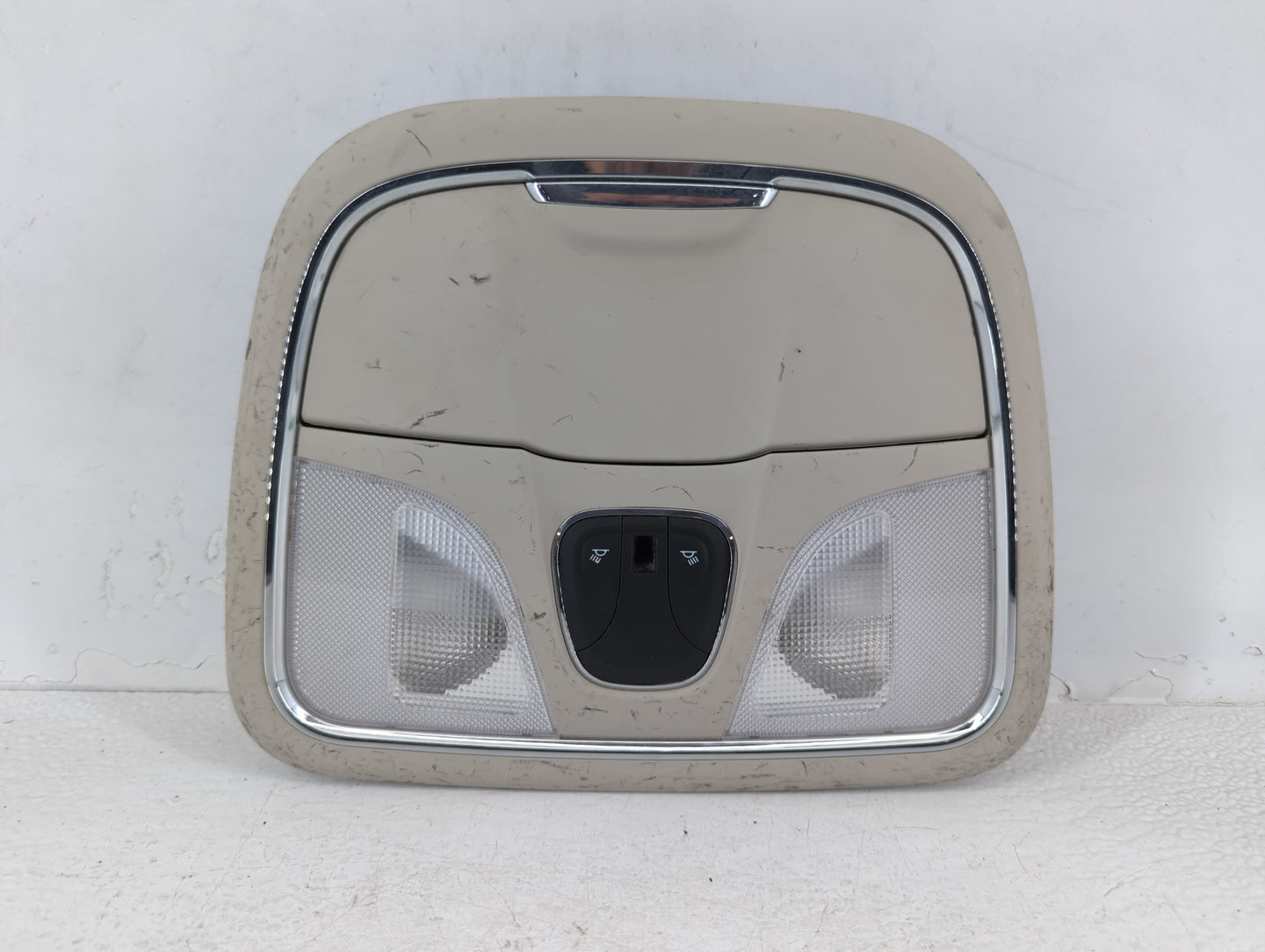 2017 Jeep Cherokee Overhead Roof Console - Oemusedautoparts1.com